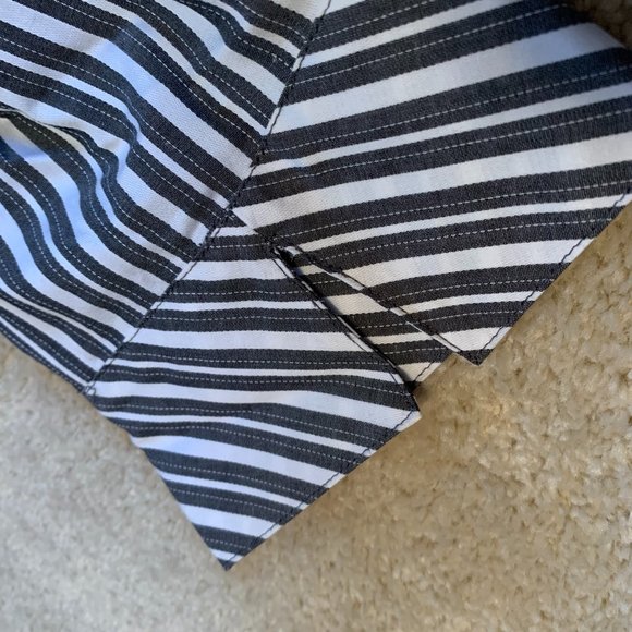 NWT Covington Muted Black and White Striped 3/4 Sleeve Wrap Blouse Size XL - Picture 9 of 14